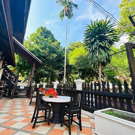 Thatsaphone Hotel Luang Prabang Bagian luar foto