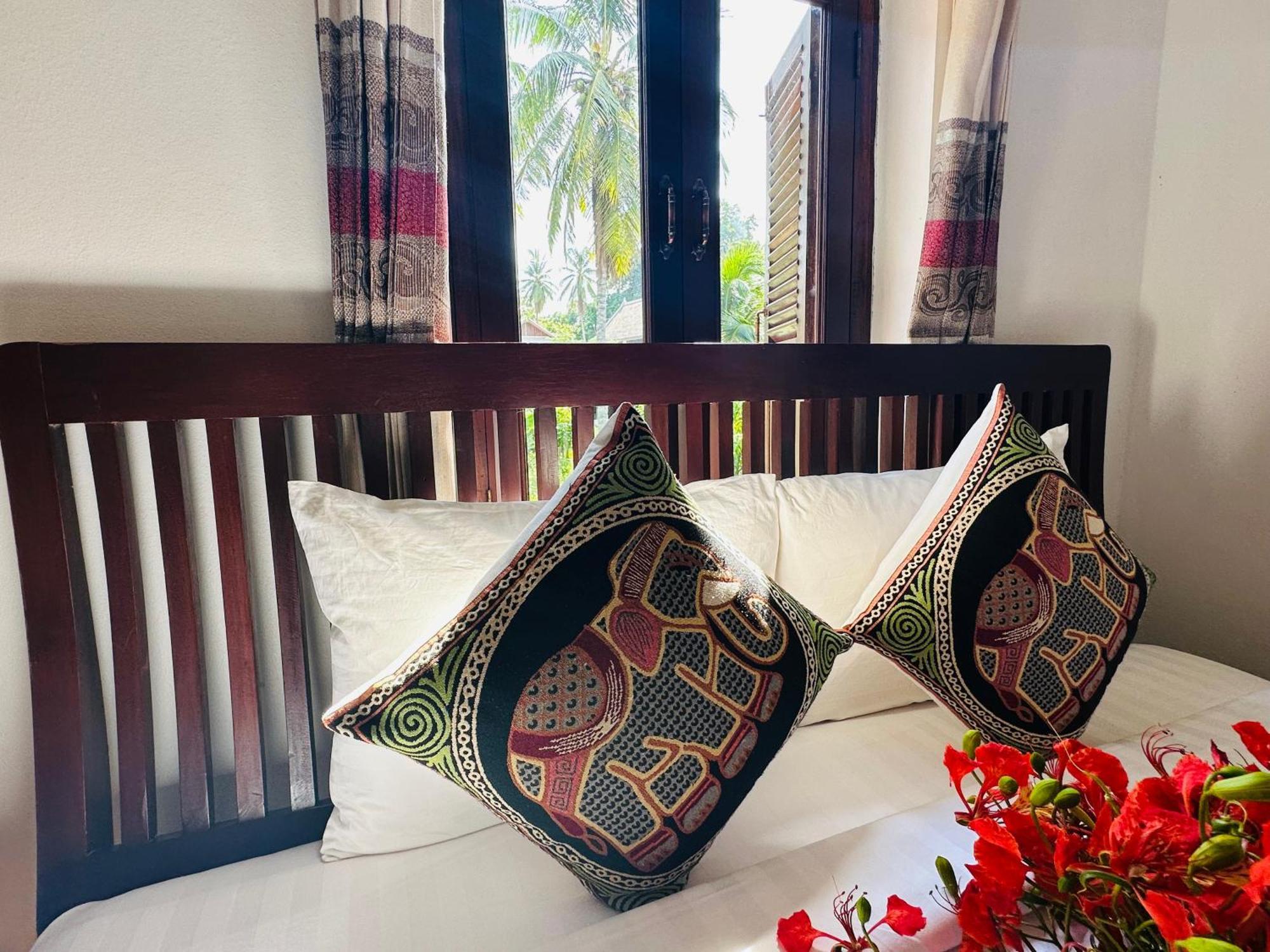Thatsaphone Hotel Luang Prabang Bagian luar foto