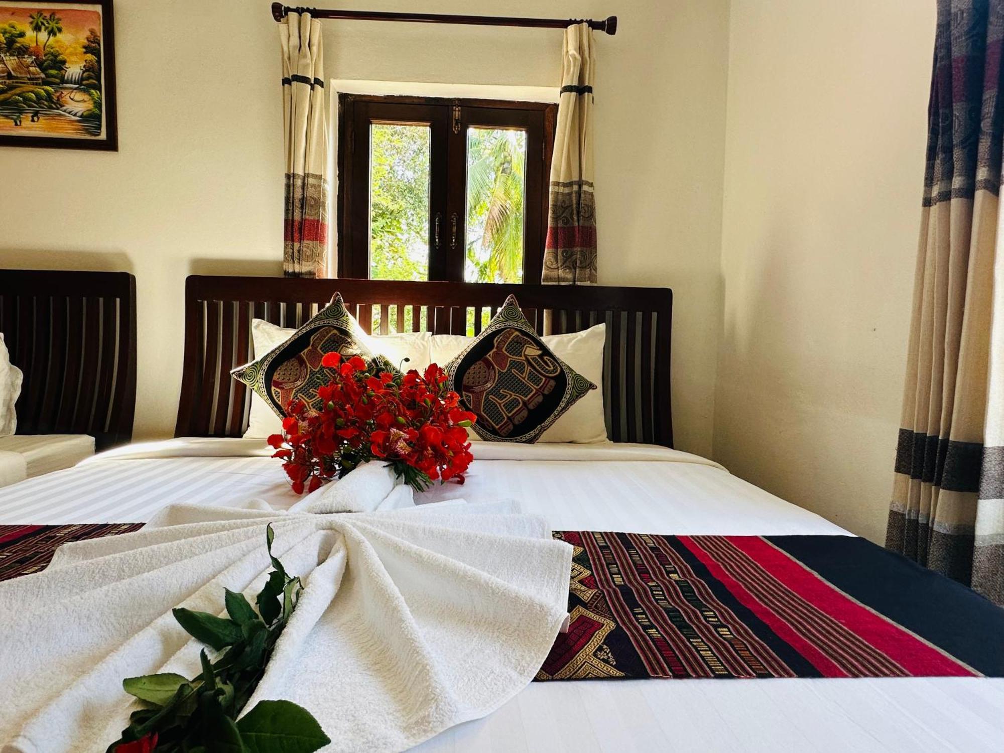 Thatsaphone Hotel Luang Prabang Bagian luar foto