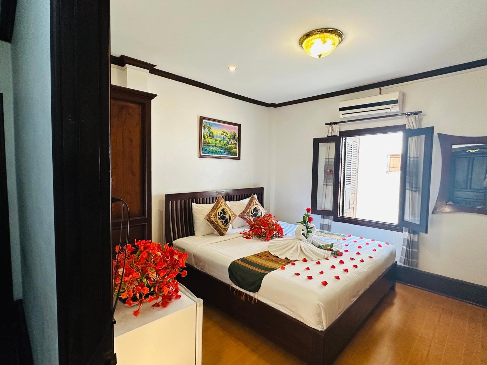 Thatsaphone Hotel Luang Prabang Bagian luar foto