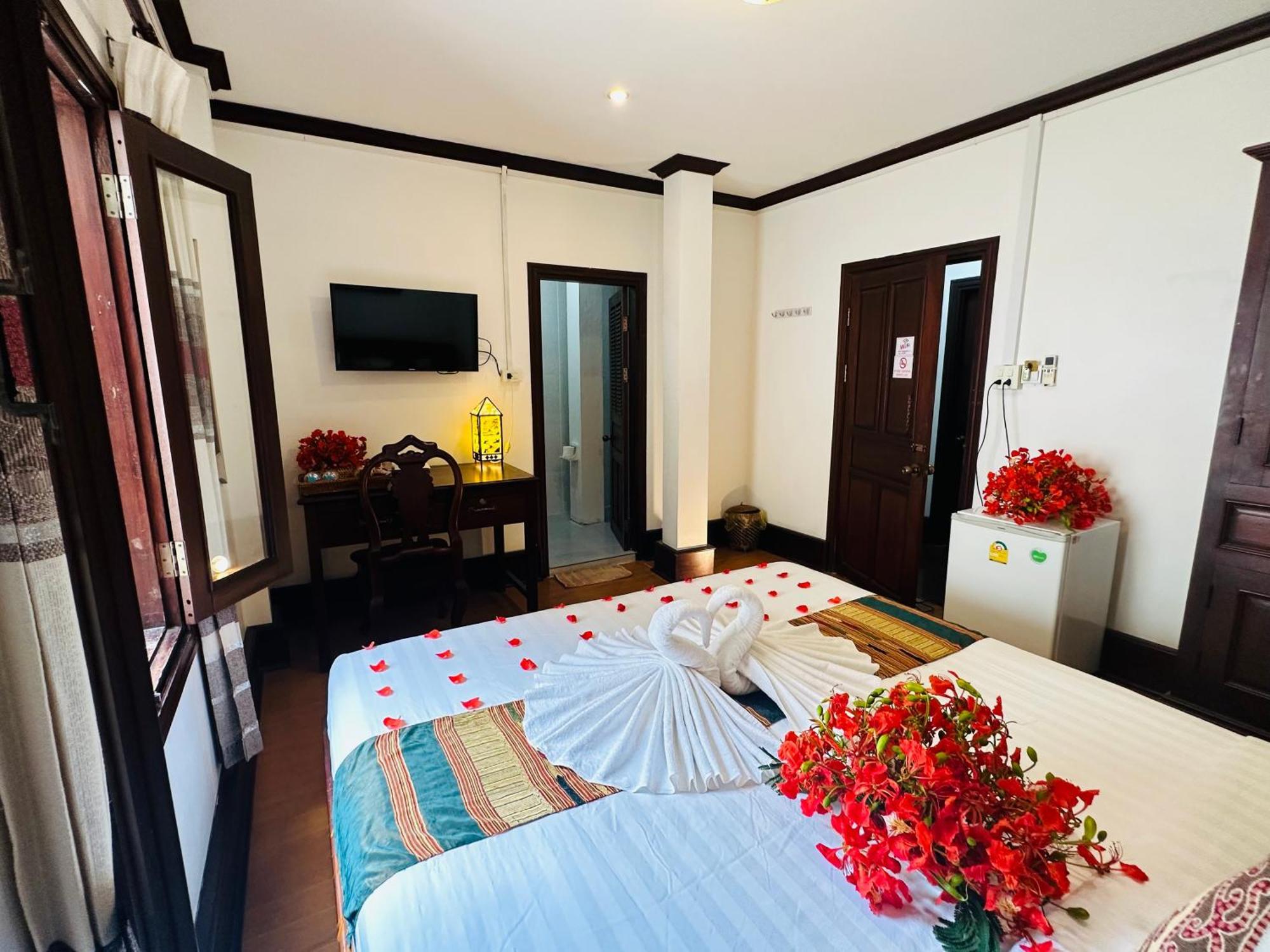 Thatsaphone Hotel Luang Prabang Bagian luar foto