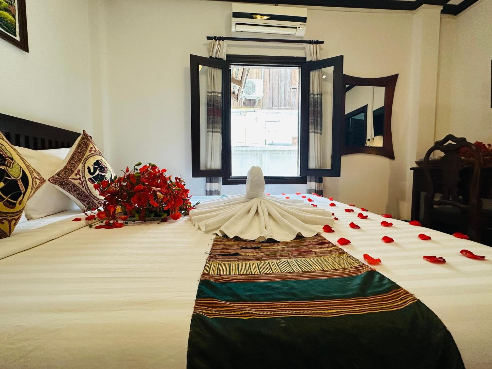Thatsaphone Hotel Luang Prabang Bagian luar foto